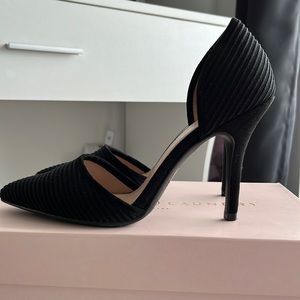 Chinese Laundry: “Sorie” Black Pumps. 7.5